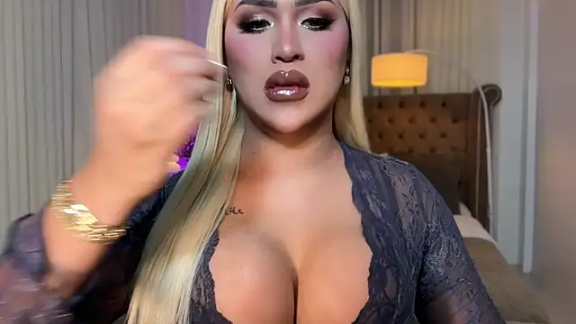 Your Majesty Tyra online show from October 13, 2025, 4:25 am