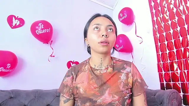 miss soffi  online show from February 16, 2026, 12:26 pm