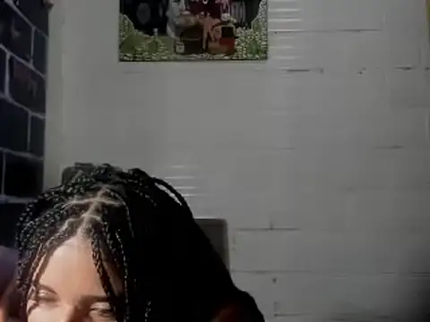 sarasandle online show from March 9, 2025, 2:50 am