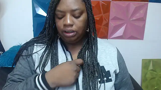 morenahott1 online show from December 1, 2025, 12:17 pm