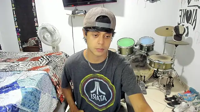 Zack falcon online show from September 23, 2025, 3:24 am