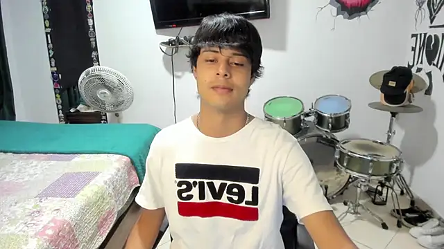 Zack falcon online show from March 20, 2026, 2:45 am