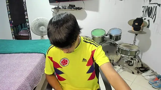 Zack falcon online show from March 17, 2026, 2:36 am