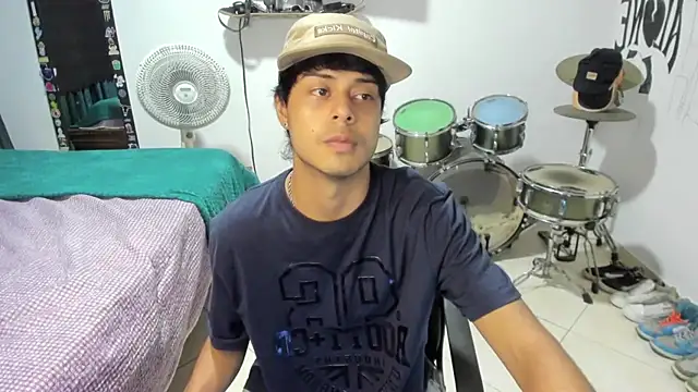 Zack falcon online show from March 11, 2026, 3:33 am