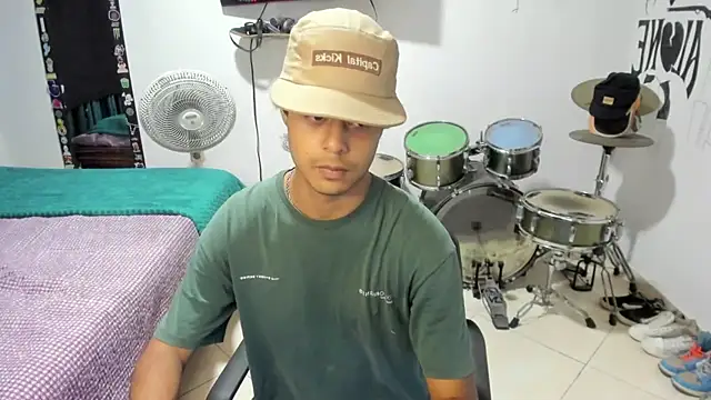 Zack falcon online show from March 19, 2026, 4:23 am