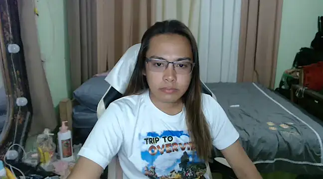 Your PrettyGirlxxx online show from March 4, 2025, 9:29 am