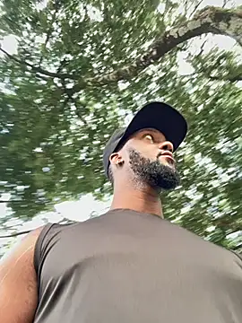 blackdrey18 online show from December 1, 2025, 2:40 pm