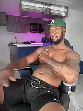 blackdrey18 online show from October 4, 2025, 2:07 pm