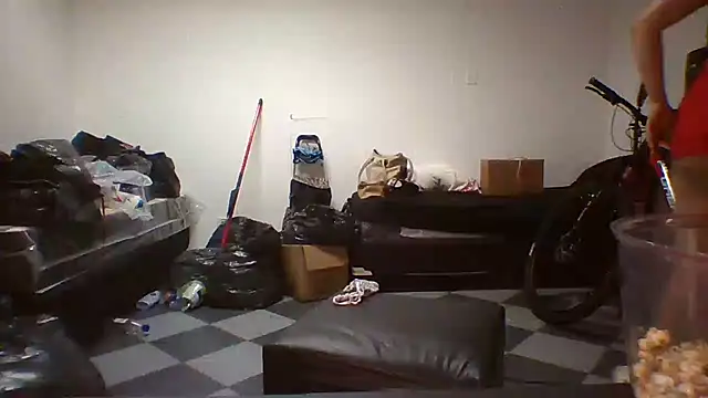 La pauli latina online show from December 9, 2024, 2:34 am