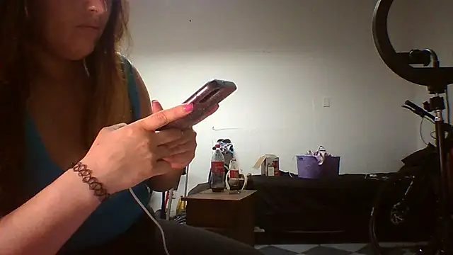 La pauli latina online show from December 6, 2024, 7:04 am