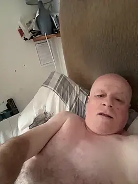 Snapshot of locallad88 chatting on November 2, 2025, 8:19 am locallad88 online show from November 2, 2025, 8:19 am