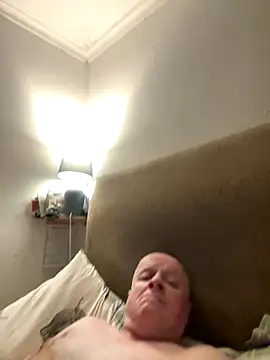 Snapshot of locallad88 chatting on October 25, 2025, 11:16 pm locallad88 online show from October 25, 2025, 11:16 pm