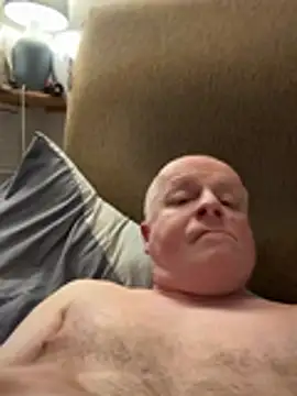 locallad88 online show from February 18, 2026, 5:42 pm