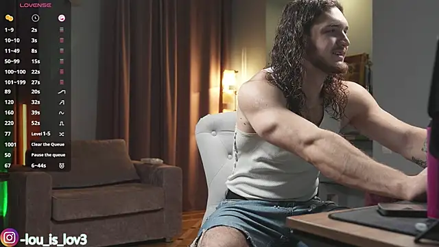 Louis Karlos online show from October 4, 2025, 4:03 am