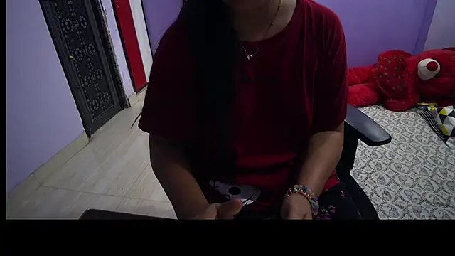 BabyNaina online show from September 19, 2025, 7:29 pm