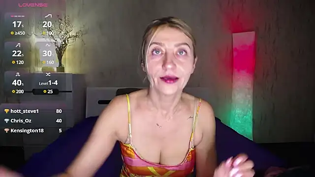 ZoeGrant online show from March 11, 2025, 2:53 am