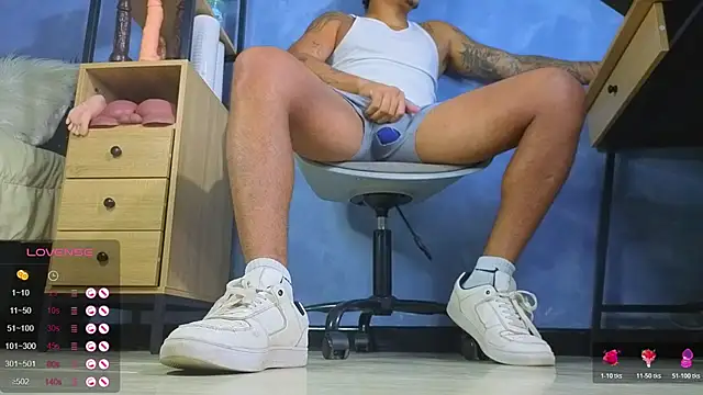 TomLover 12 online show from August 9, 2026, 1:57 am
