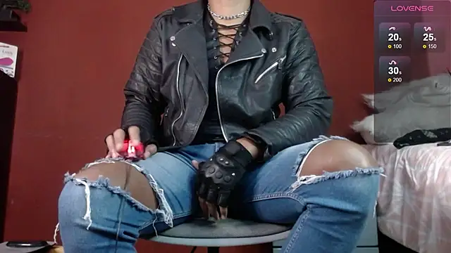 TomLover 12 online show from March 18, 2025, 1:01 pm