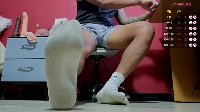 TomLover 12 online show from October 10, 2025, 2:51 pm