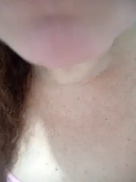 CASADASIGILO2 online show from October 5, 2025, 8:32 pm