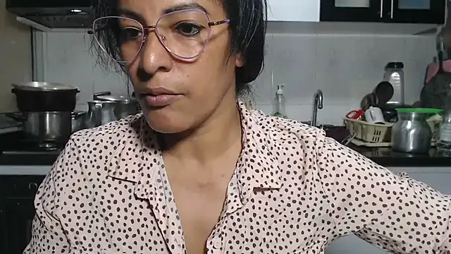 kateleyagrey online show from June 17, 2026, 8:41 pm