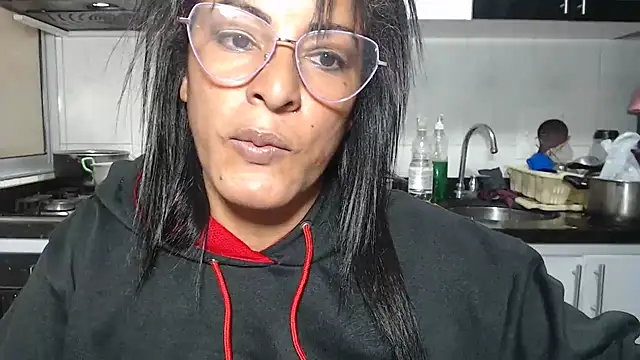 kateleyagrey online show from June 24, 2026, 7:33 pm