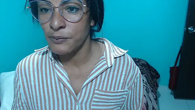 kateleyagrey online show from February 11, 2026, 7:25 pm