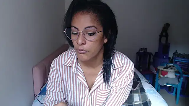 kateleyagrey online show from August 4, 2026, 1:15 pm