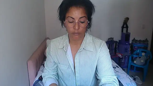 kateleyagrey online show from July 28, 2026, 6:20 pm