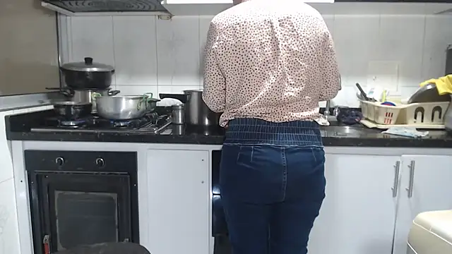 kateleyagrey online show from March 6, 2026, 11:49 am