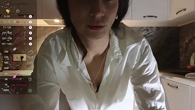 Alice Wonders online show from September 19, 2025, 7:40 pm