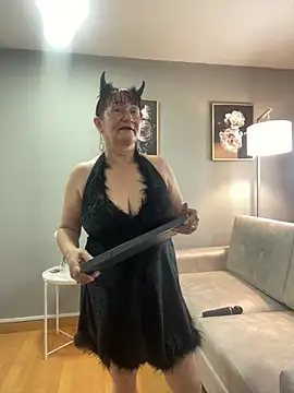 Savvanahh online show from October 11, 2025, 12:06 pm