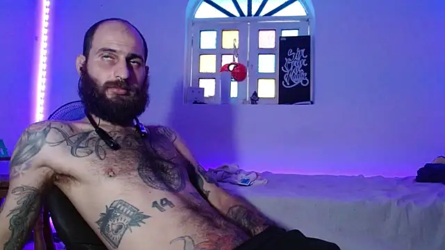 Tatted21xxx online show from October 8, 2025, 6:52 pm