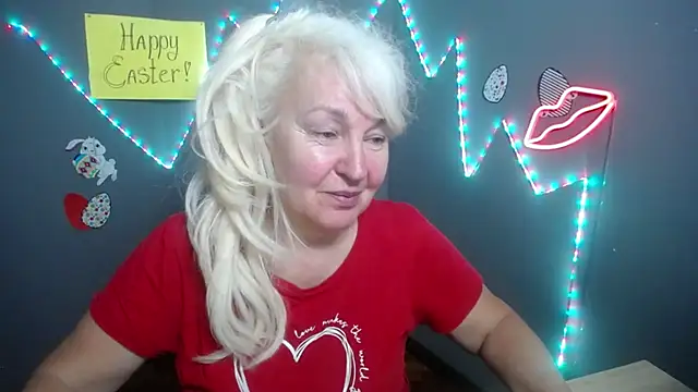 BlondyLeeBest online show from April 4, 2026, 6:25 pm