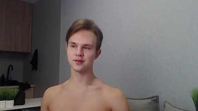 MartinMendez online show from October 19, 2025, 8:39 am