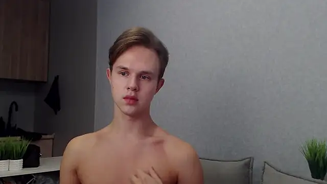 MartinMendez online show from October 16, 2025, 8:55 am