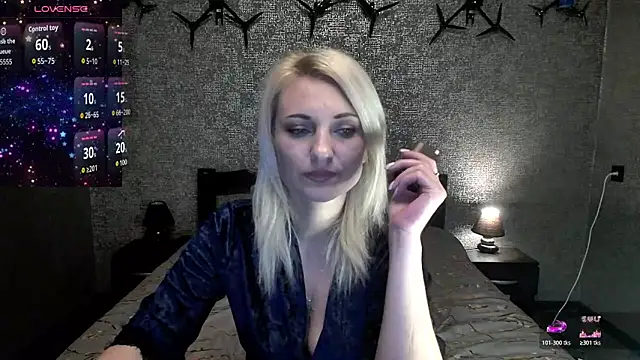 annagreeneyess online show from October 17, 2025, 12:07 pm