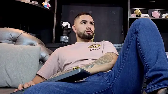 matteosantos online show from March 12, 2026, 11:47 am