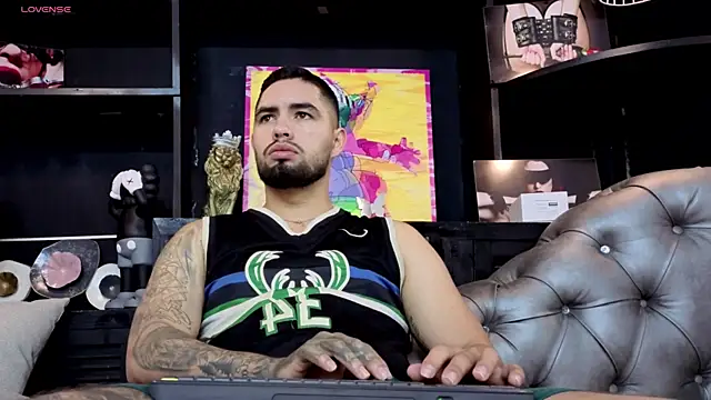 matteosantos online show from September 12, 2025, 11:21 am