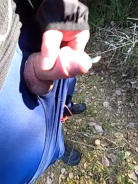 Snapshot of Papiercedbisex chatting on April 9, 2026, 6:19 am Papiercedbisex online show from April 9, 2026, 6:19 am