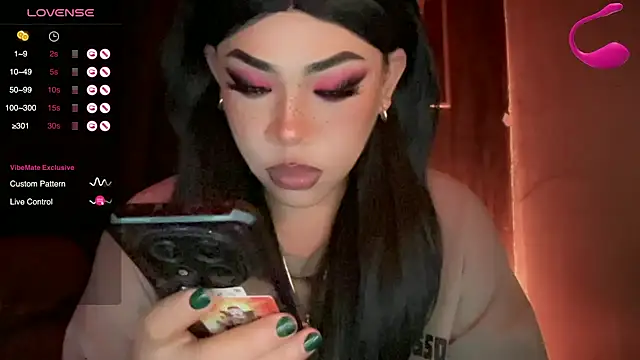 Snapshot of madam_agnes1 chatting on July 14, 2026, 2:23 pm madam agnes1 online show from July 14, 2026, 2:23 pm