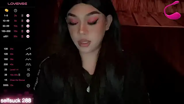 Snapshot of madam_agnes1 chatting on August 3, 2026, 9:04 am madam agnes1 online show from August 3, 2026, 9:04 am