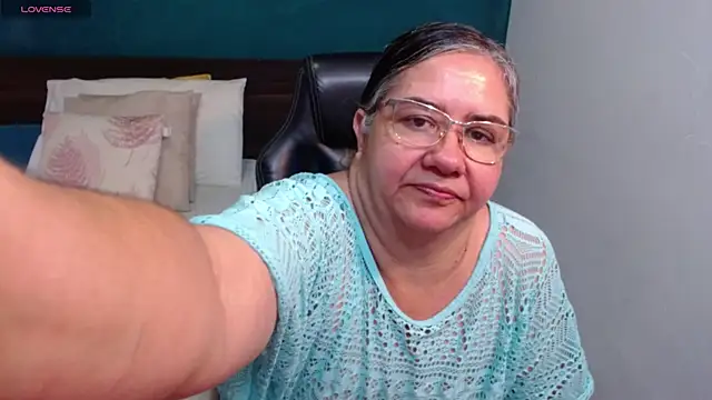 scaelettdubois online show from February 13, 2026, 3:17 am