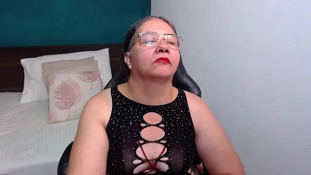 scaelettdubois online show from November 15, 2025, 11:09 pm