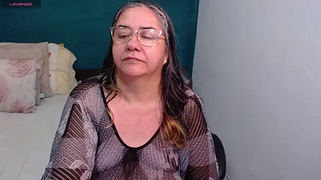 scaelettdubois online show from May 4, 2026, 9:34 am