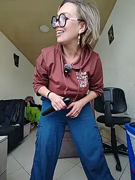 Snapshot of sexymarilyncolombia chatting on June 24, 2026, 1:10 pm sexymarilyncolombia online show from June 24, 2026, 1:10 pm