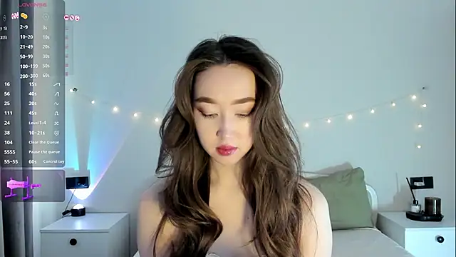  luna 022 online show from September 22, 2025, 4:18 am