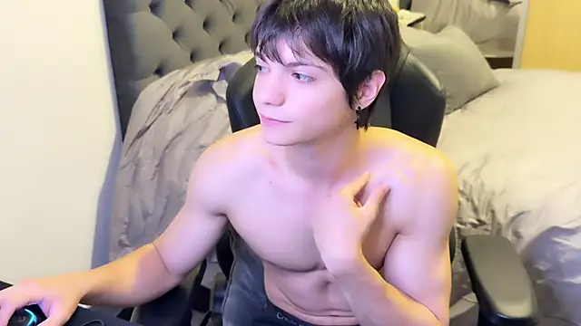 SasukeUhchiaa online show from March 6, 2025, 2:40 pm