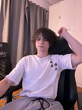 SasukeUhchiaa online show from June 2, 2026, 10:59 am