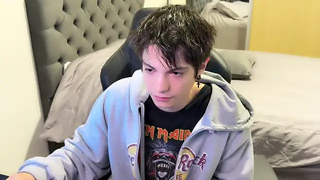 SasukeUhchiaa online show from February 23, 2025, 12:19 am